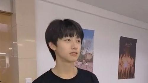 吃瓜爱上朱志鑫视频,朱志鑫甜蜜演绎“吃瓜爱上你”